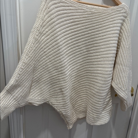 Off the shoulder unique Topshop Ivory Knit Sweater - Picture 3 of 6